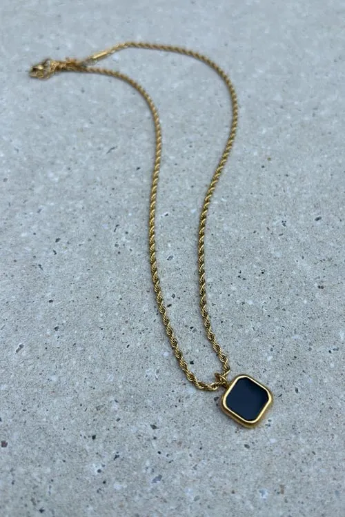 Nordic Muse Rope Chain Pendant Necklace
